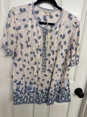 Max Studio Cream Blouse with Blue Floral Print